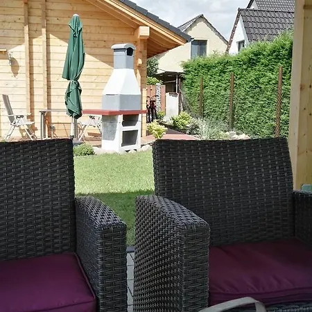 Spreewaldhaeuser Wiesner